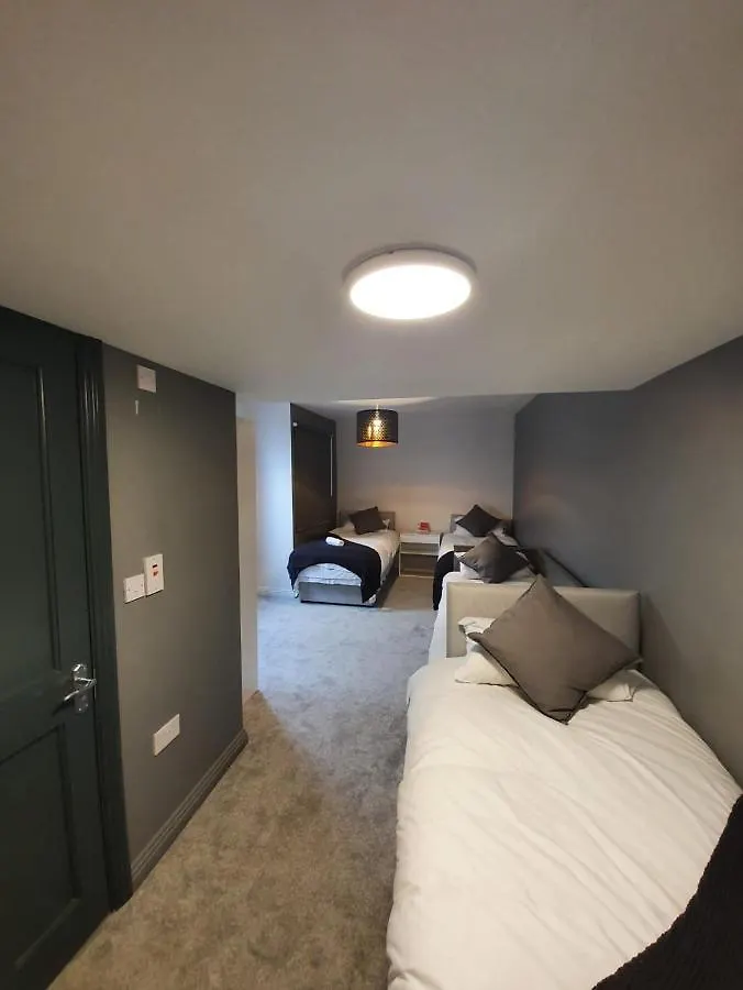 Villa Large Townhouse In The Heart Of Galway No 11 0*,